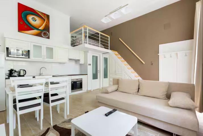 R39 Twin I And Ii - Center Market Garden With Ac Apartman *