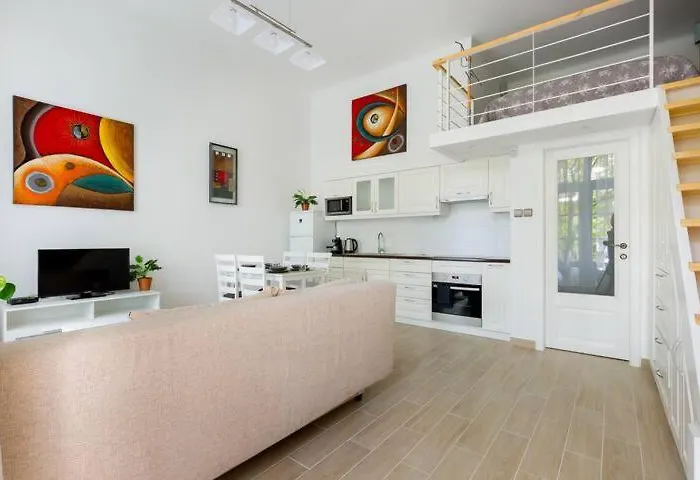 R39 Twin I And II - Center Market Garden Studios With Ac